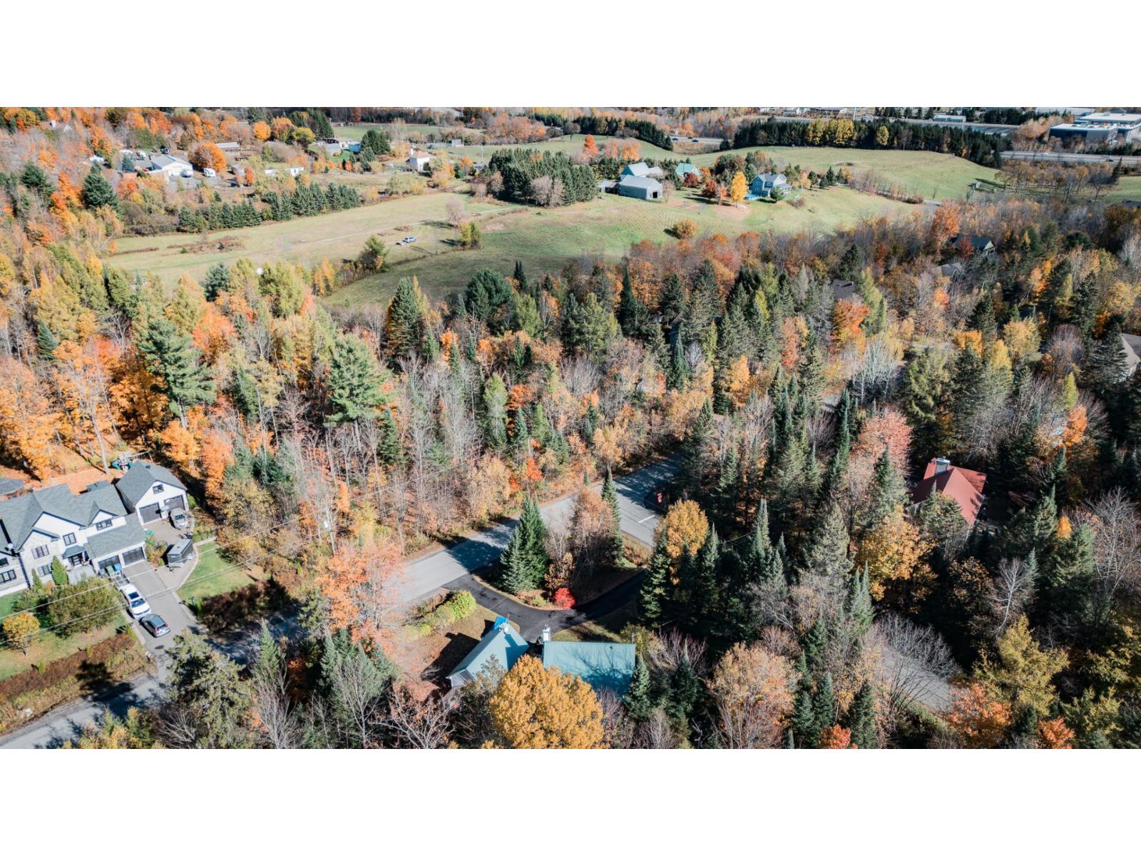 1053 Av. Du Golf Property Photo 34