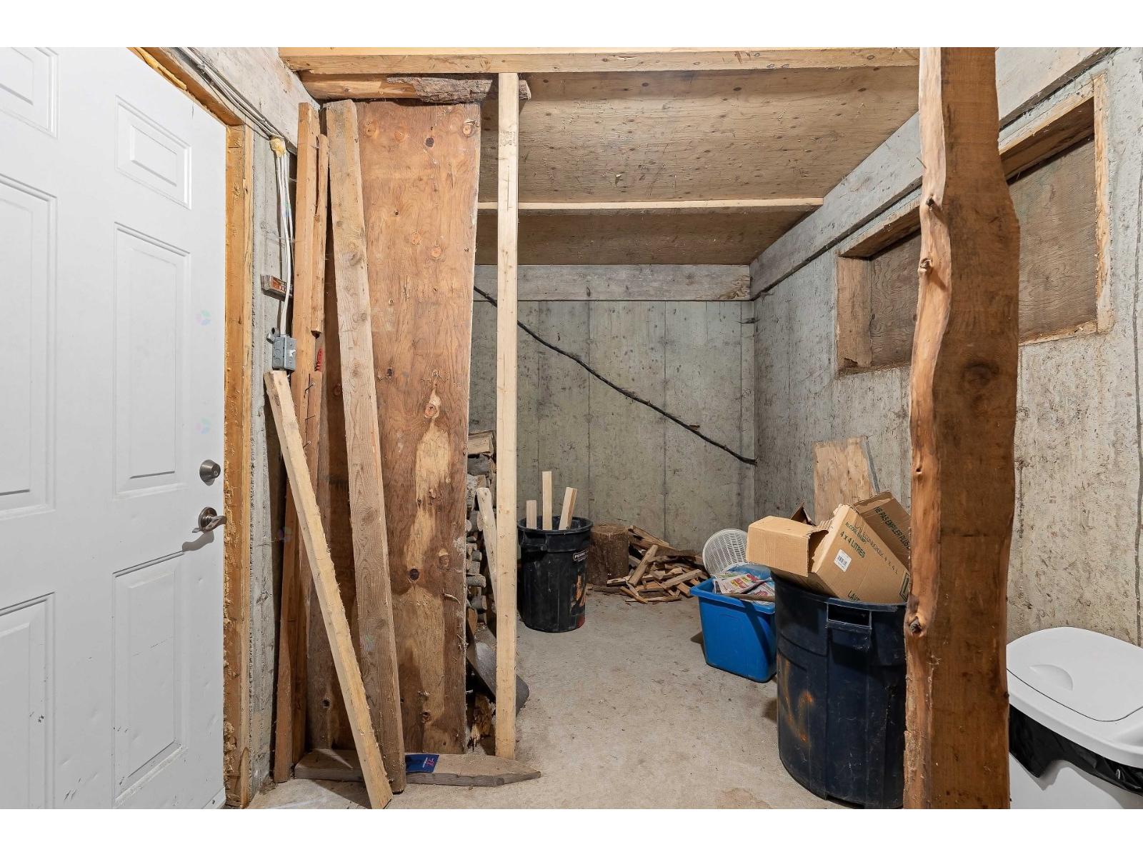 6890 Boul. St-jean Property Photo 27