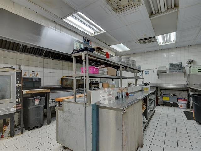 1299 Av. De La Gare Property Photo 17