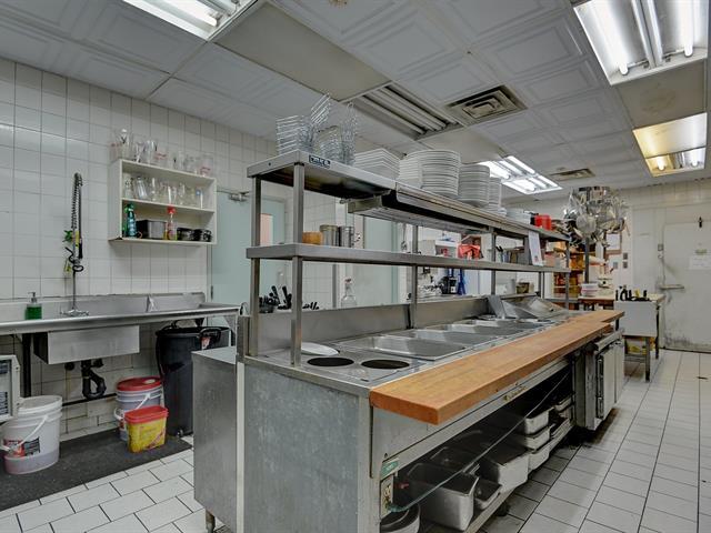 1299 Av. De La Gare Property Photo 18