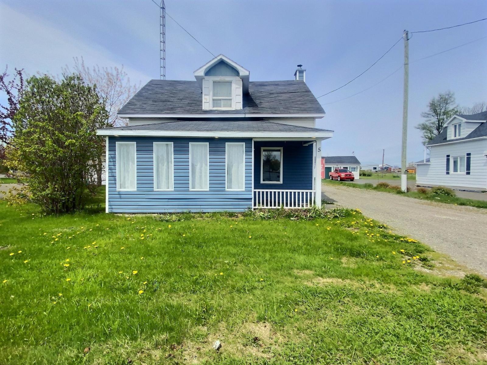 5 2e Avenue E. Photo de la propriété 1