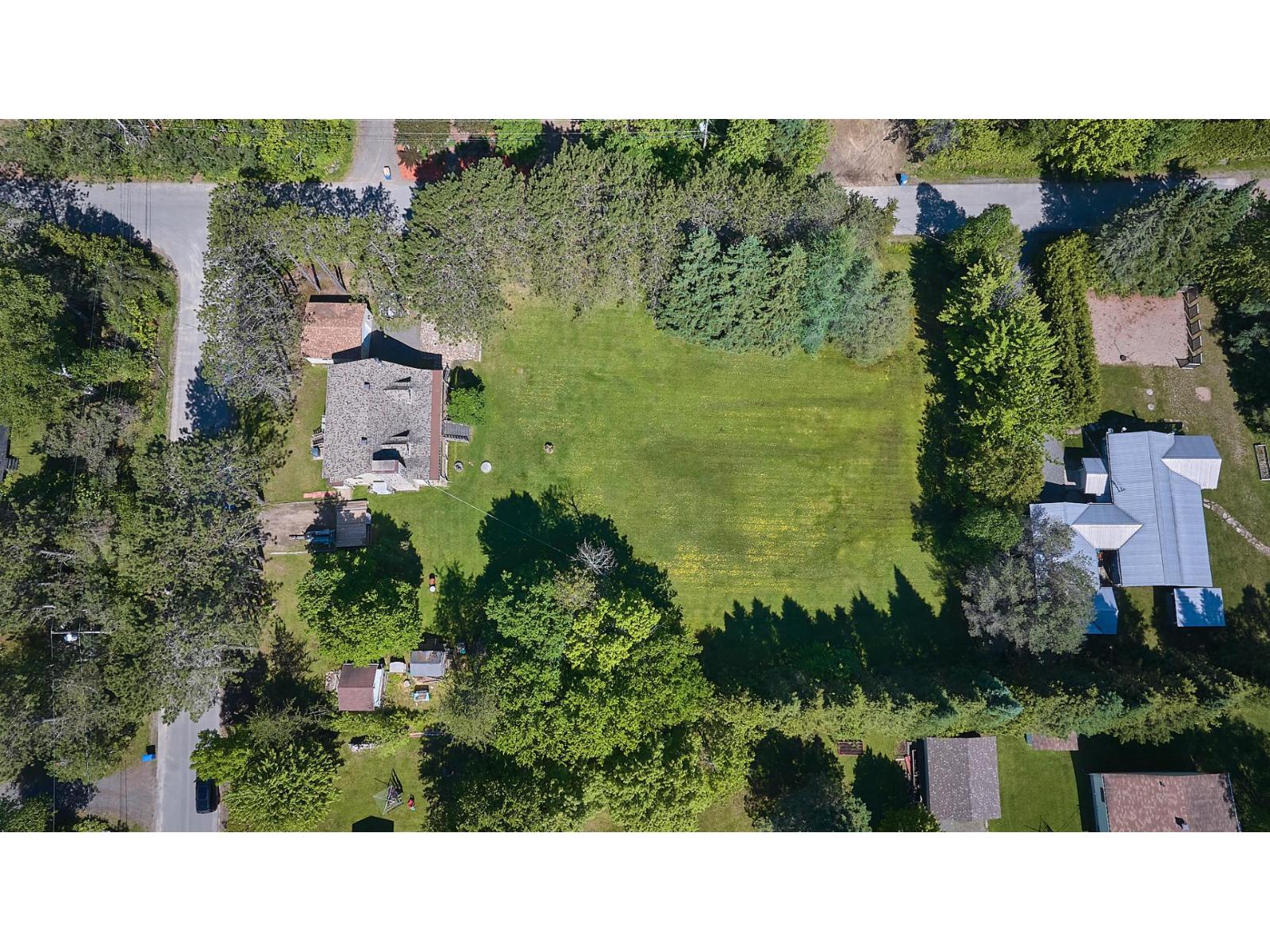 5 Ch. St-pierre Property Photo 4