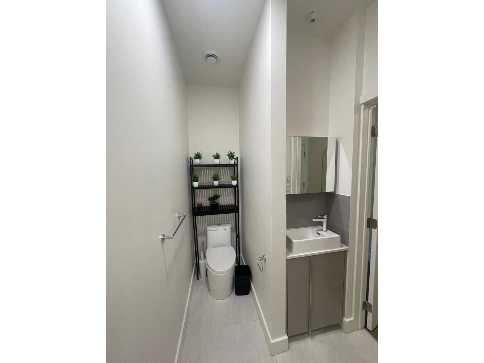 1552 Rue Des Bassins, #108 Property Photo 13
