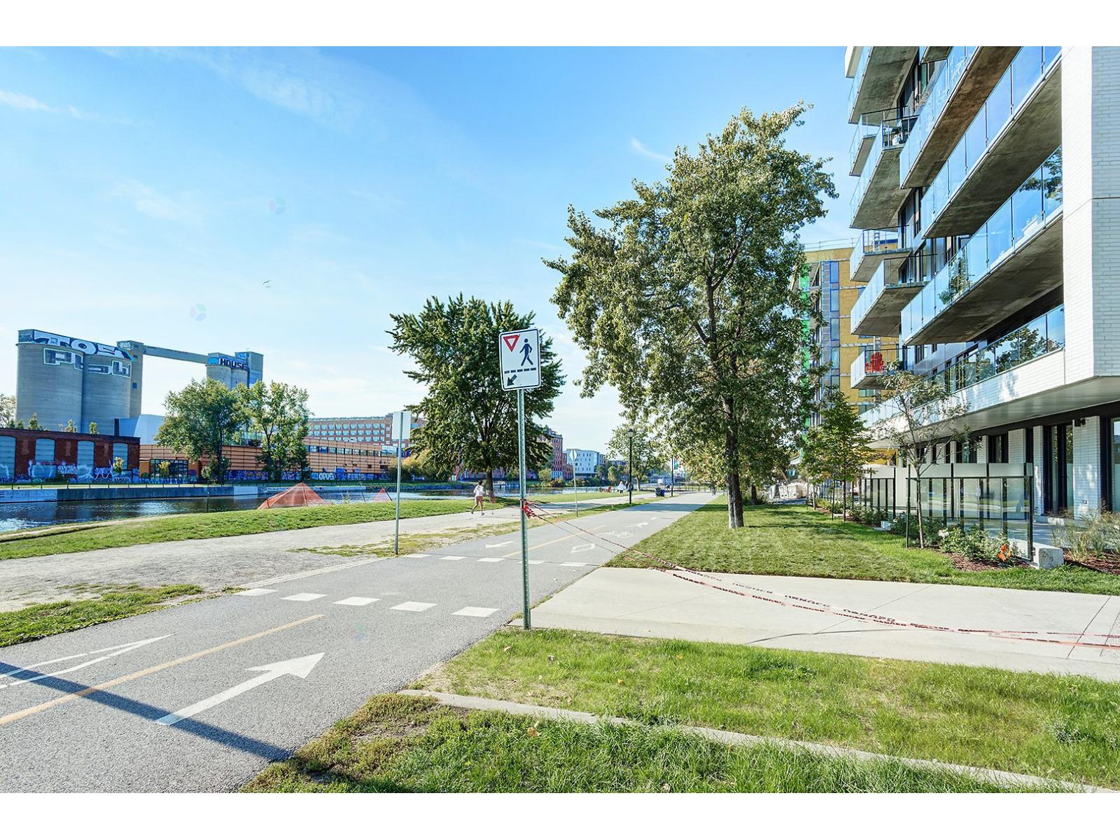 1552 Rue Des Bassins, #108 Property Photo 26