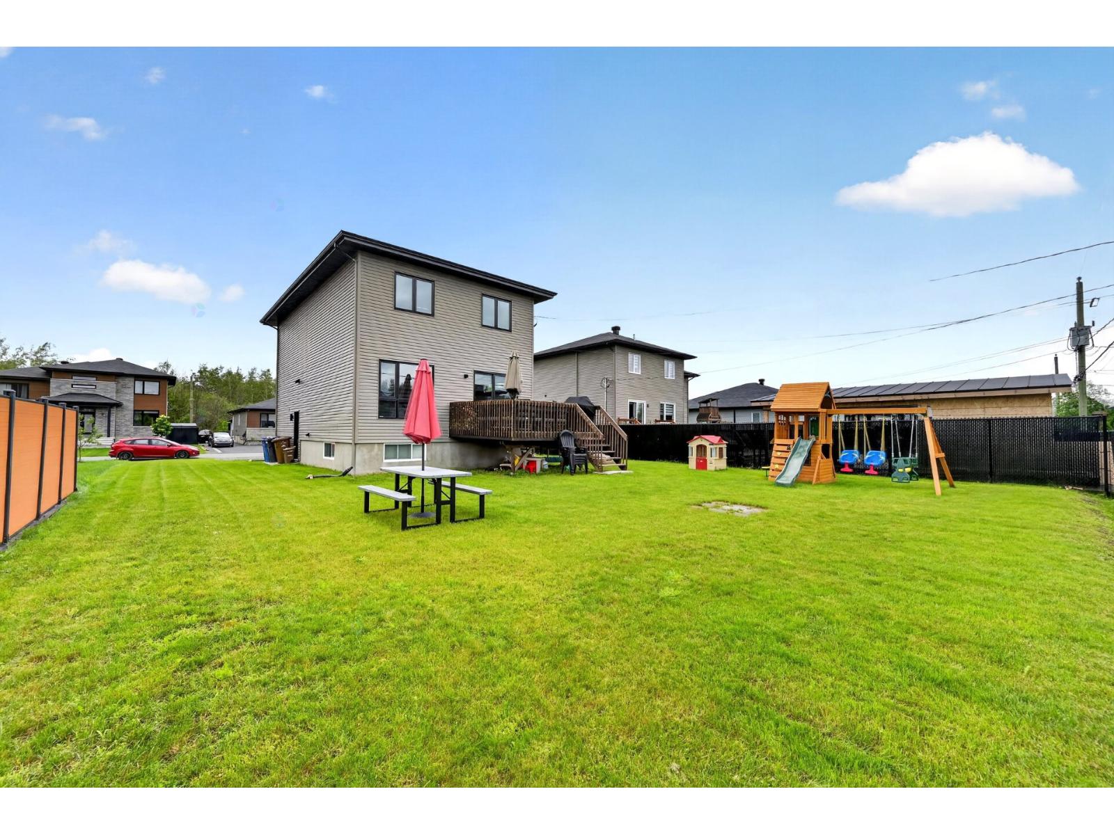 129 3e Avenue Property Photo 19