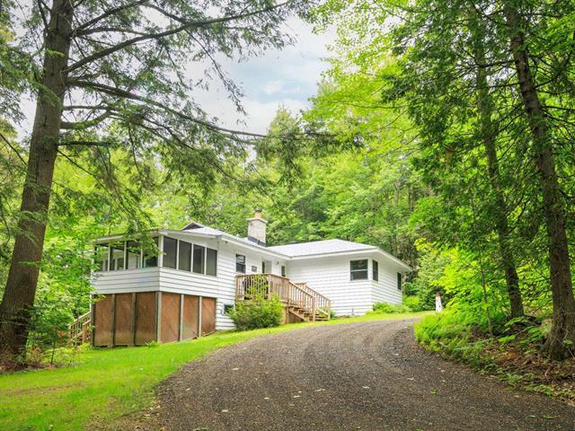 2093 Ch. De Dunany Property Photo 1
