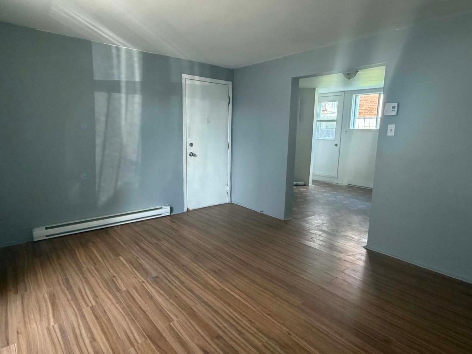 29 Rue Guévremont, #2 Property Photo 3