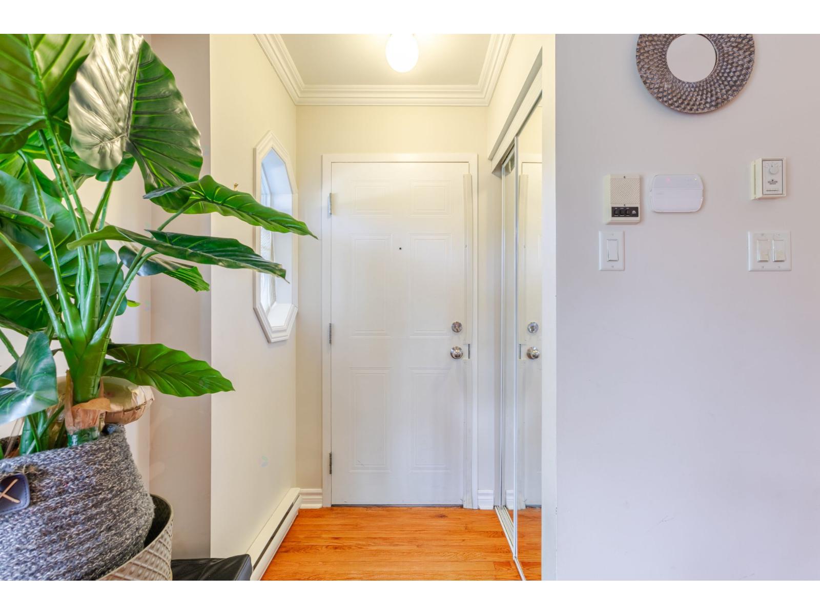 3940 Rue Évangéline, #2 Property Photo 6