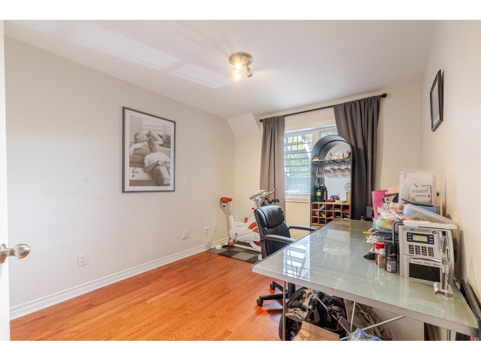 3940 Rue Évangéline, #2 Property Photo 11