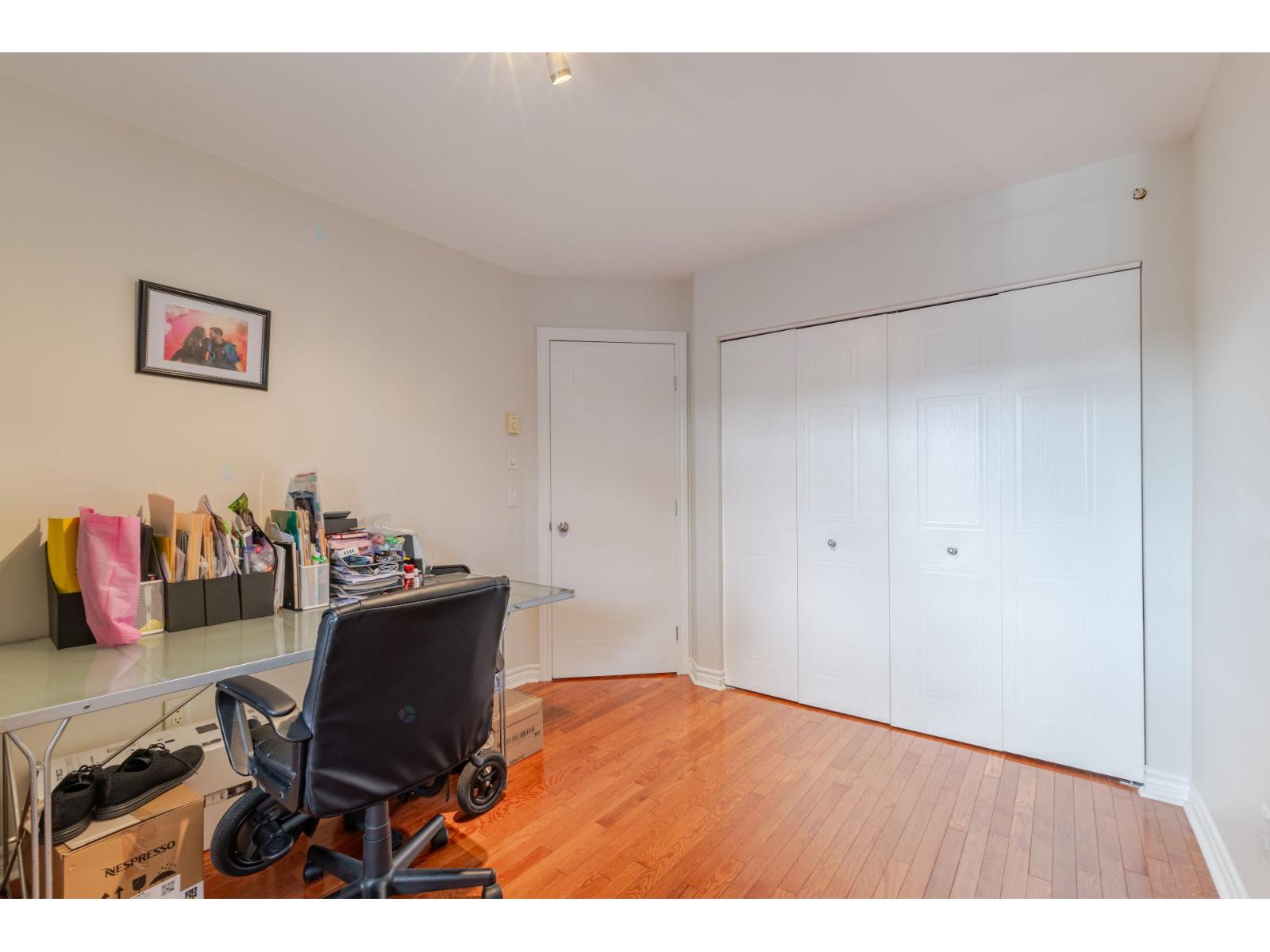 3940 Rue Évangéline, #2 Property Photo 12