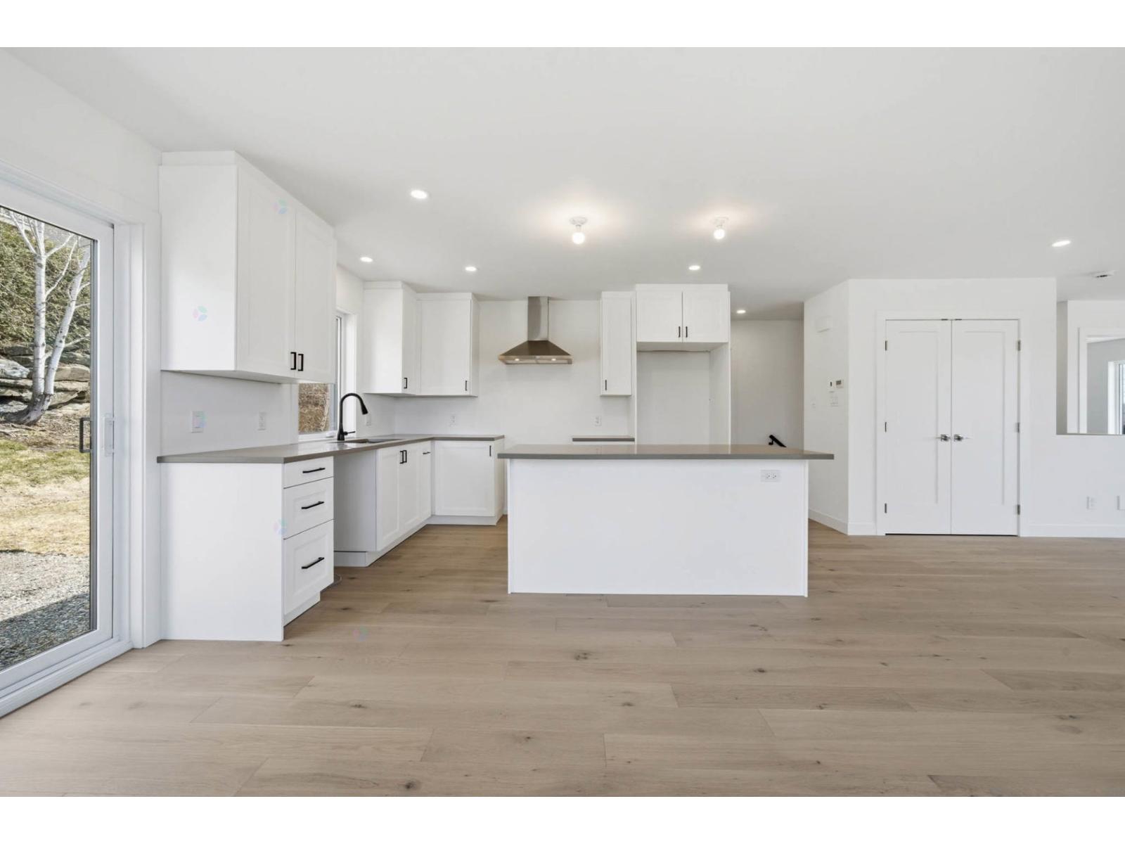 637 Rue Des Ancêtres Property Photo 35