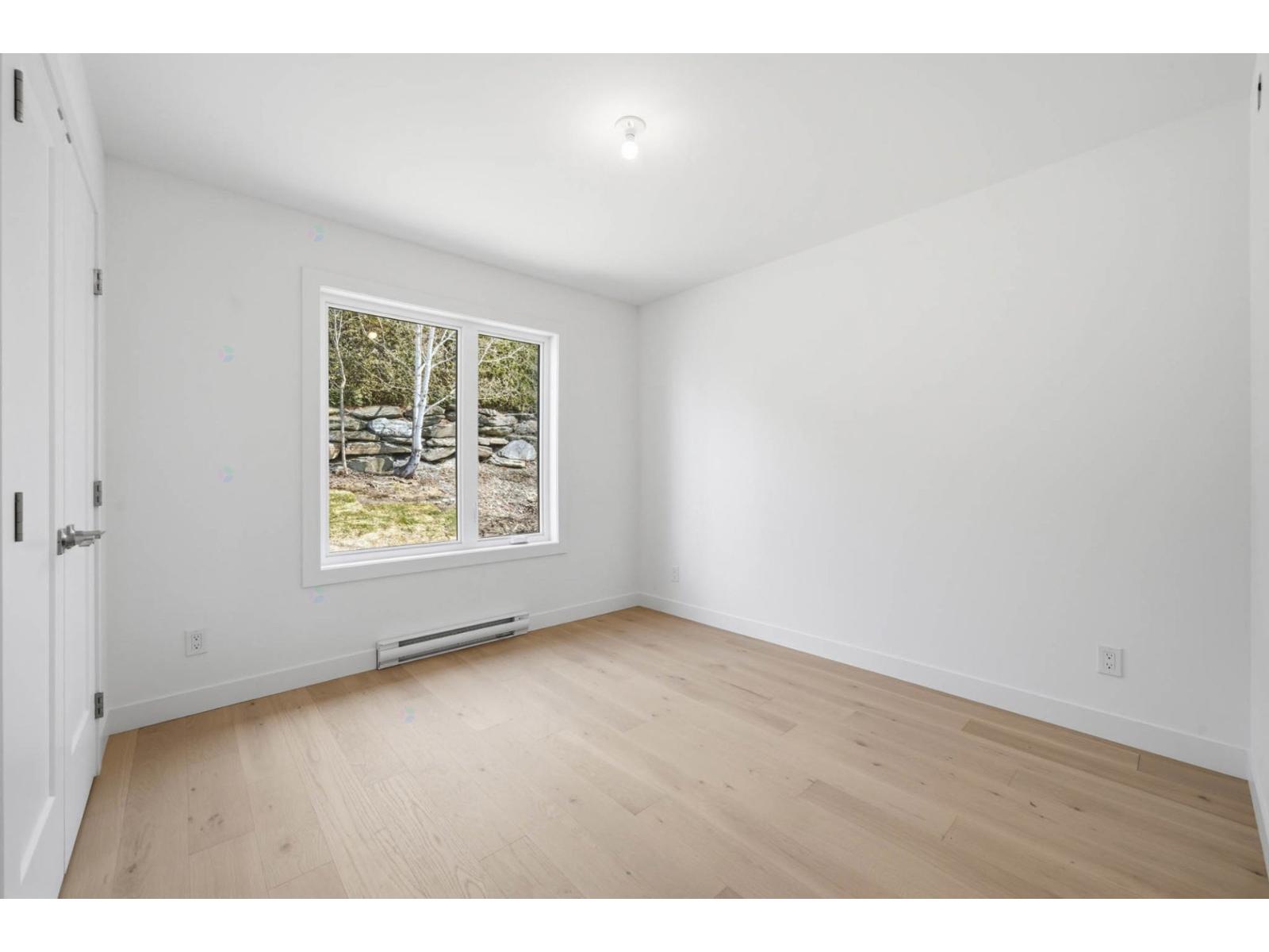 637 Rue Des Ancêtres Property Photo 43