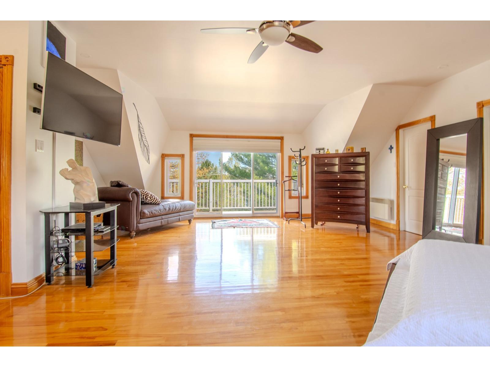 353 Ch. De Bondville Property Photo 23