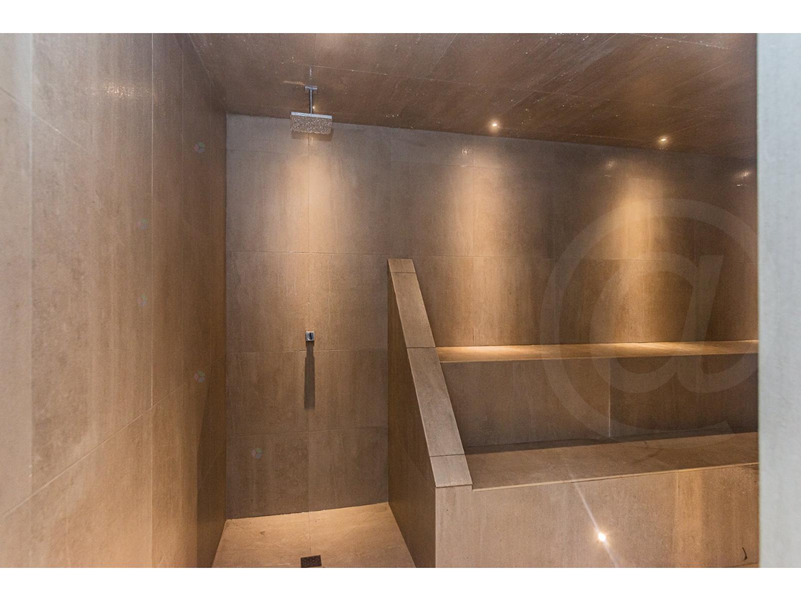 1288 Rue St-antoine O., #1212 Property Photo 7