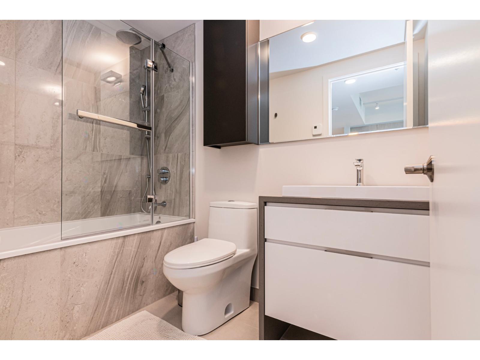 1288 Rue St-antoine O., #1212 Property Photo 27
