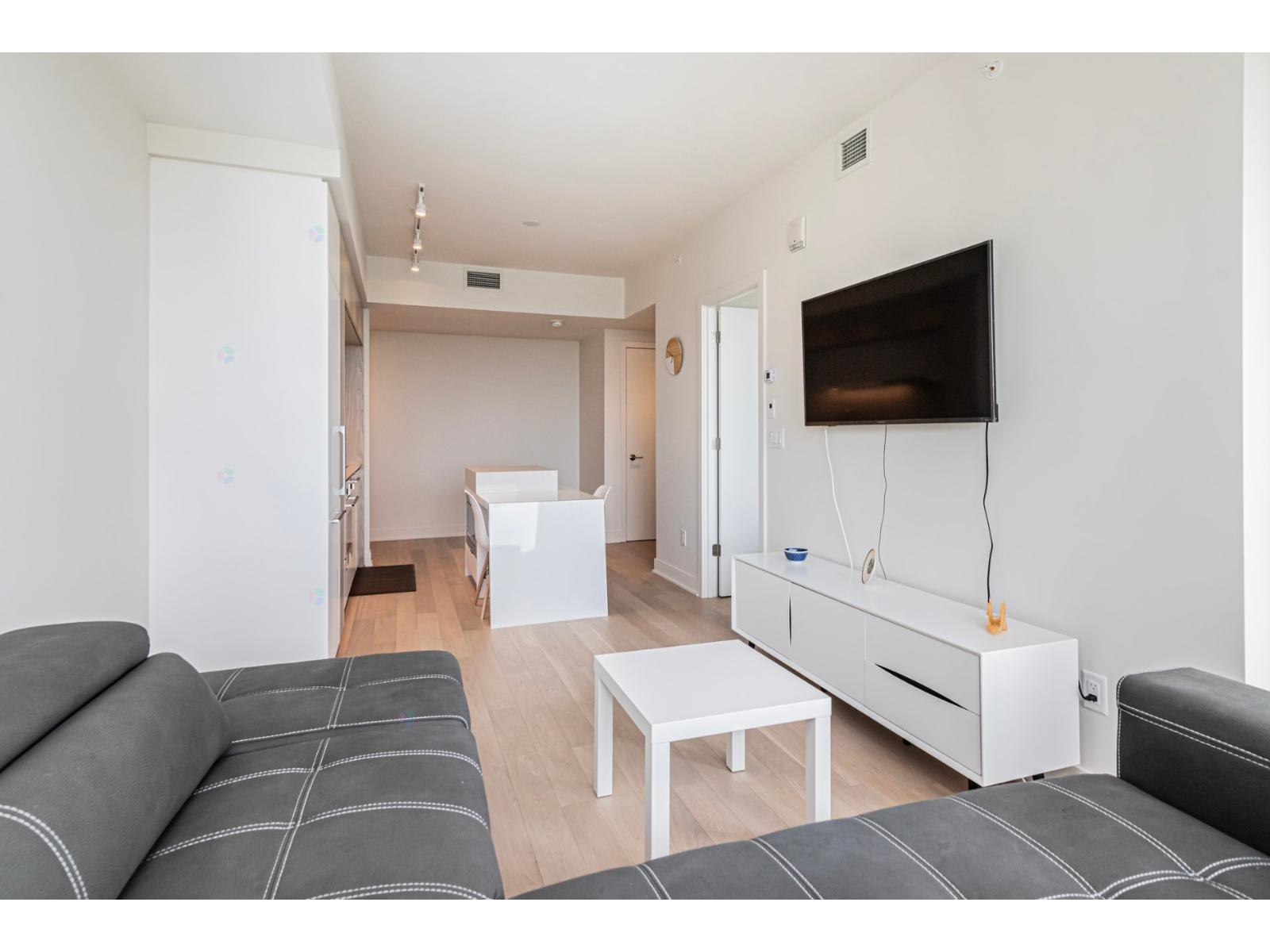 1288 Rue St-antoine O., #1212 Property Photo 37