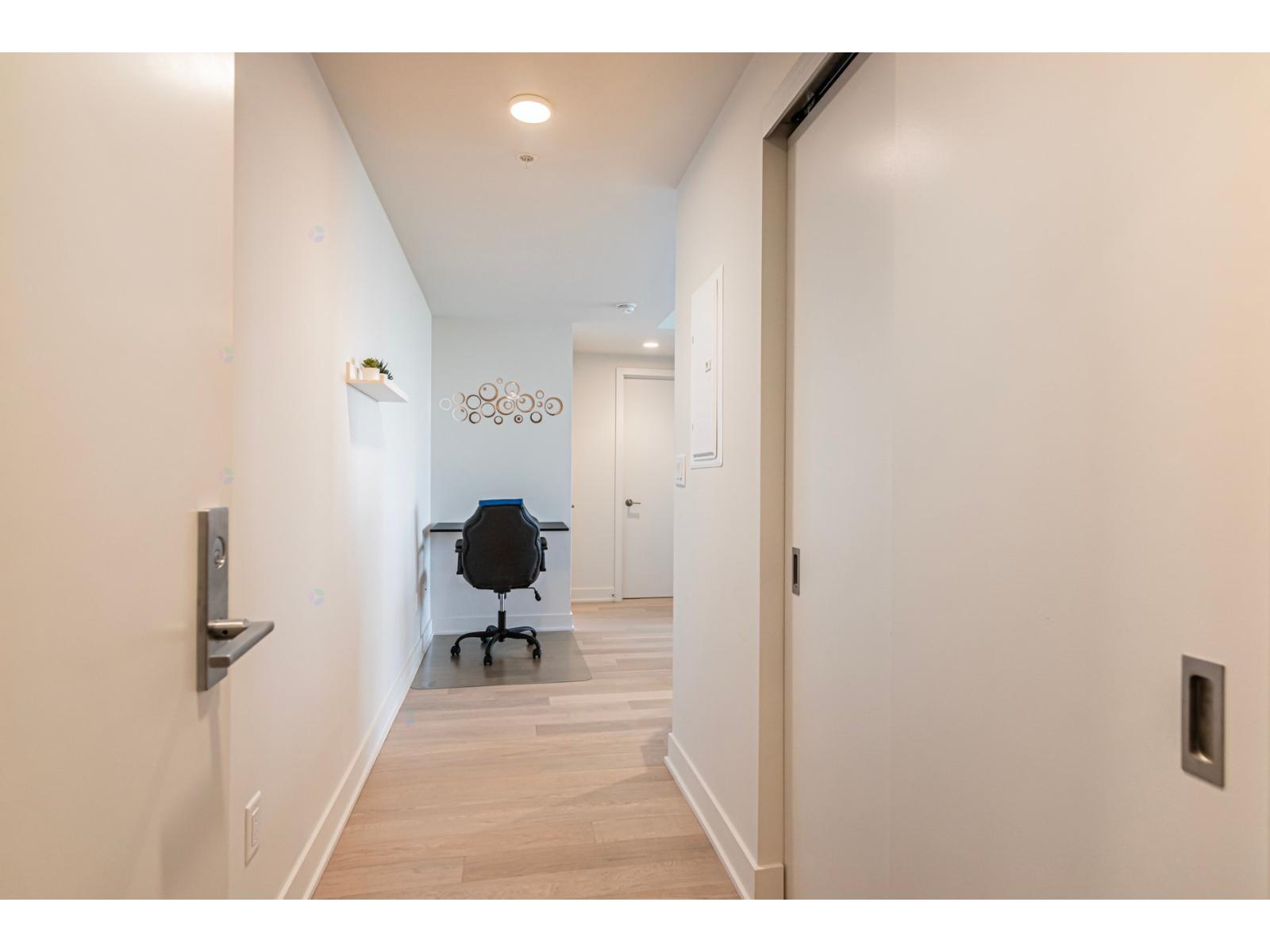 1288 Rue St-antoine O., #1212 Property Photo 43