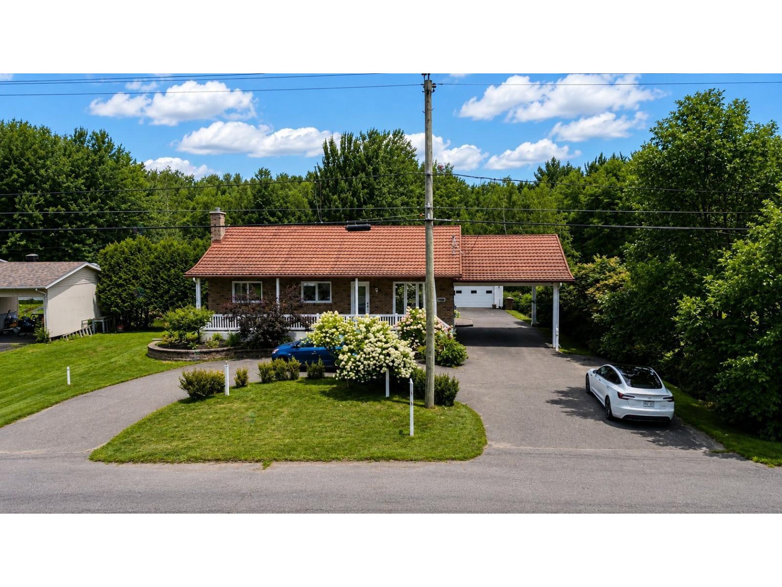 154 Route Marie-victorin O. Property Photo 1