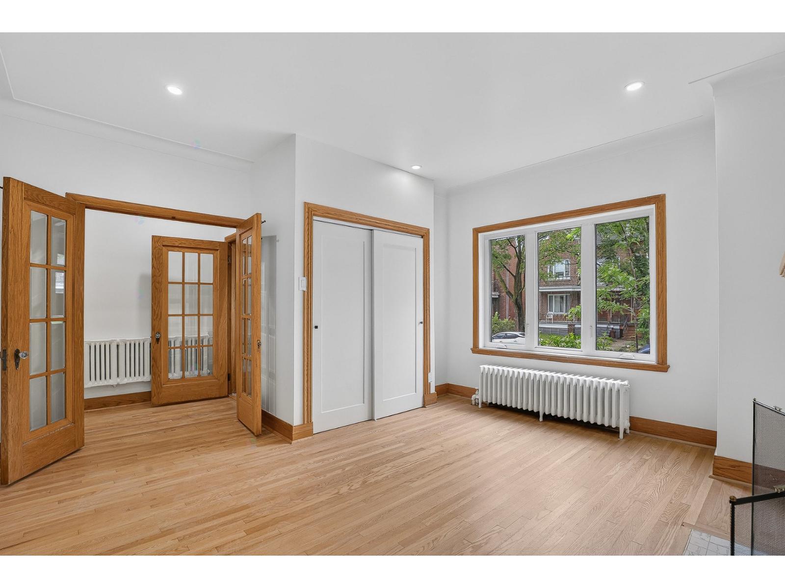 4856 Av. De Melrose Property Photo 5