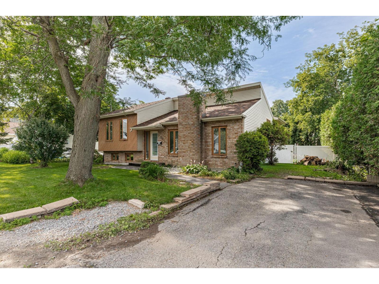 50 Rue Gilmour Property Photo 1