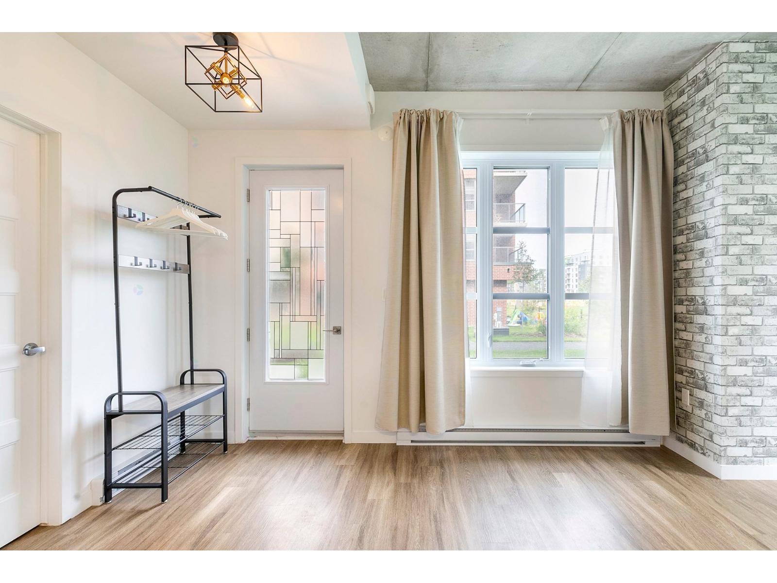5250 Boul. Henri-bourassa O., #101 Property Photo 7