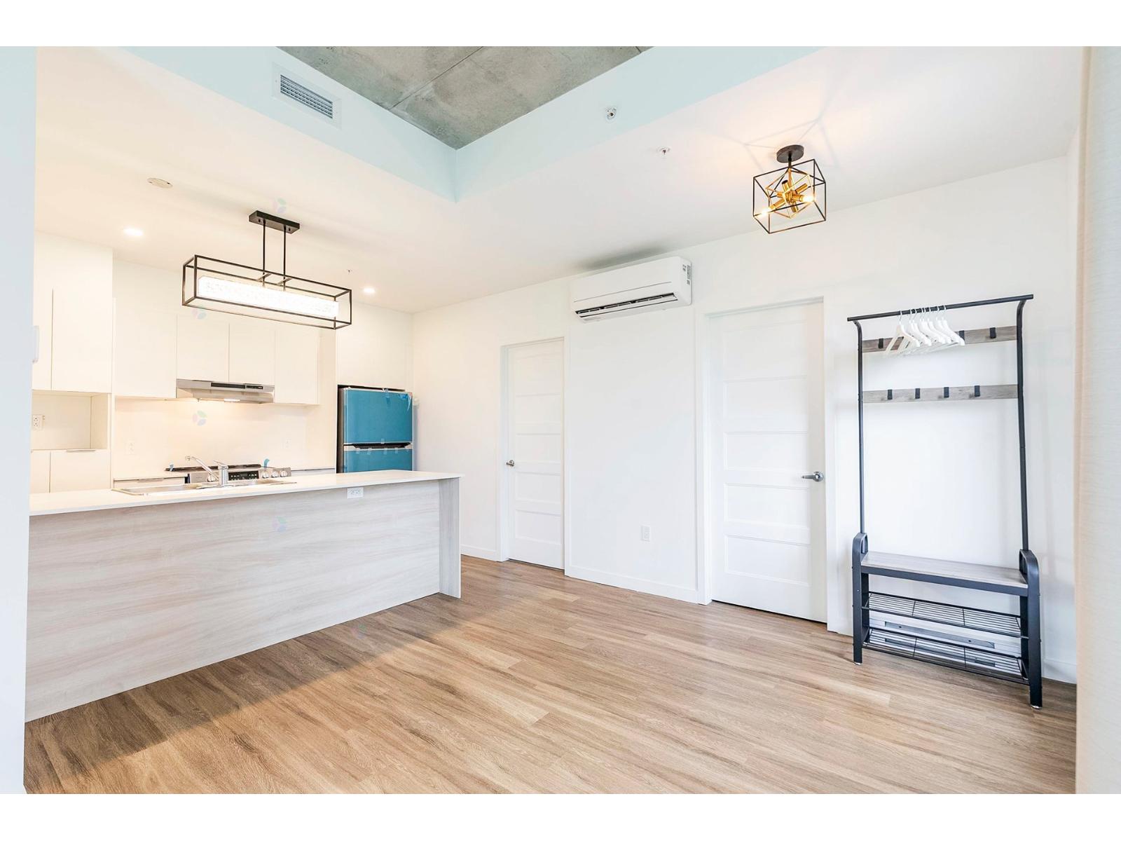 5250 Boul. Henri-bourassa O., #101 Property Photo 11