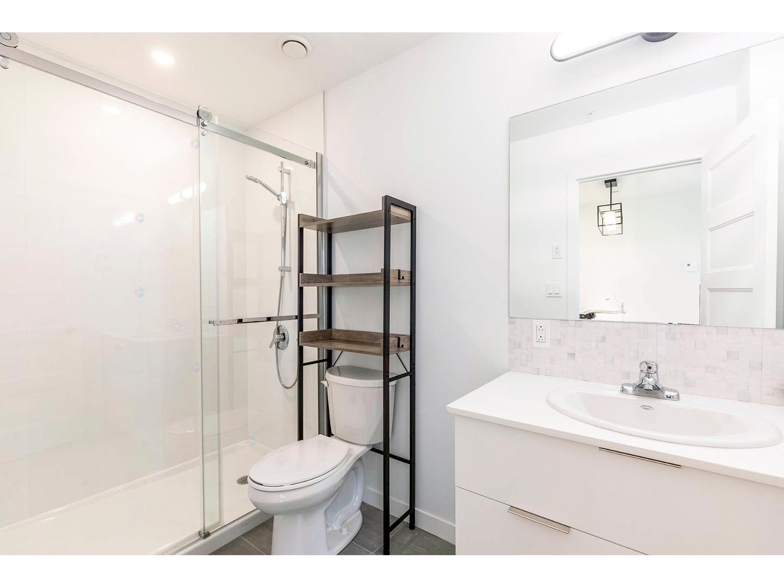 5250 Boul. Henri-bourassa O., #101 Property Photo 20