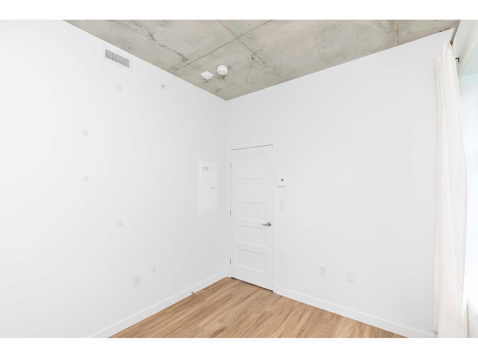 5250 Boul. Henri-bourassa O., #101 Property Photo 23
