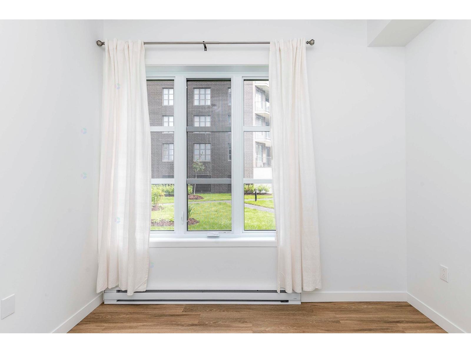 5250 Boul. Henri-bourassa O., #101 Property Photo 24