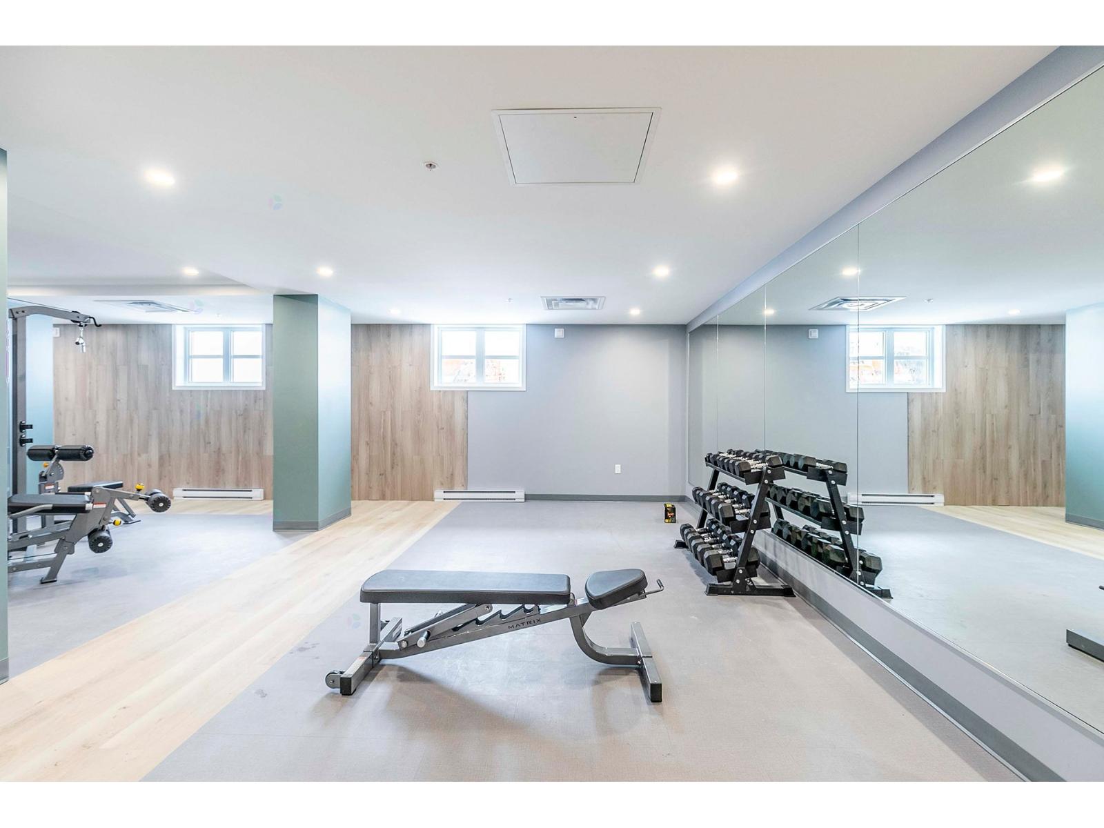 5250 Boul. Henri-bourassa O., #101 Property Photo 41