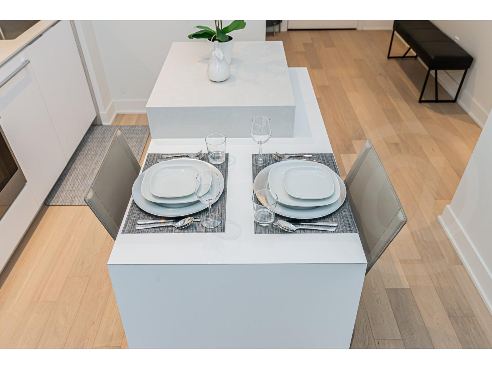 1288 Rue St-antoine O., #3105 Property Photo 8