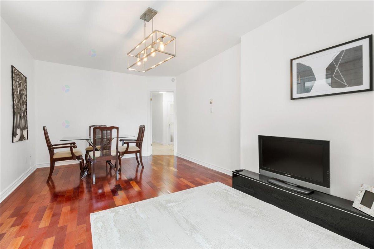 99 Rue Guilbault O. Property Photo 3
