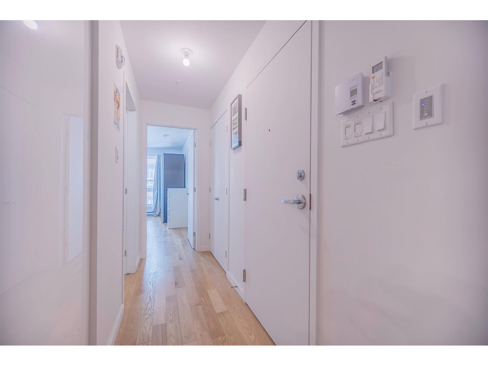 566 Rue Nicolet, #301 Property Photo 11