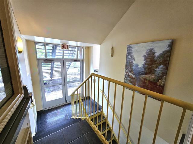 2240 Rue Montpetit Property Photo 8