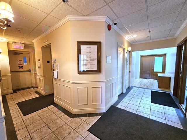 2240 Rue Montpetit Property Photo 10