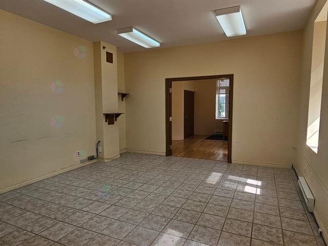 2240 Rue Montpetit Property Photo 13