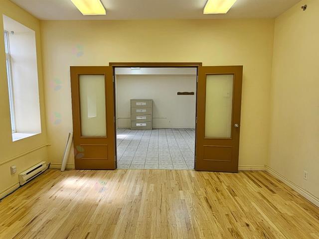 2240 Rue Montpetit Property Photo 18
