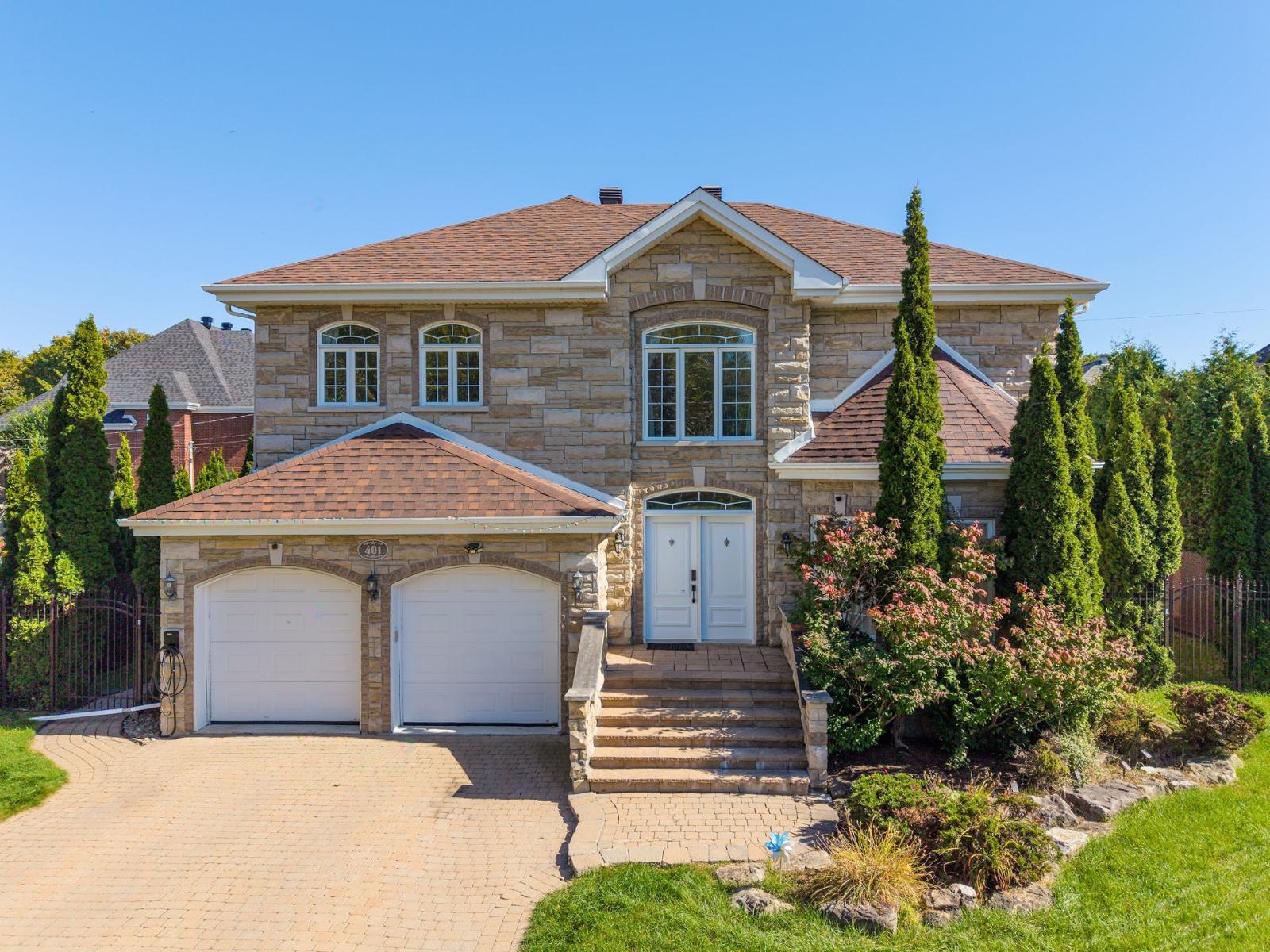 401 Rue Joseph-Couvrette Property Image