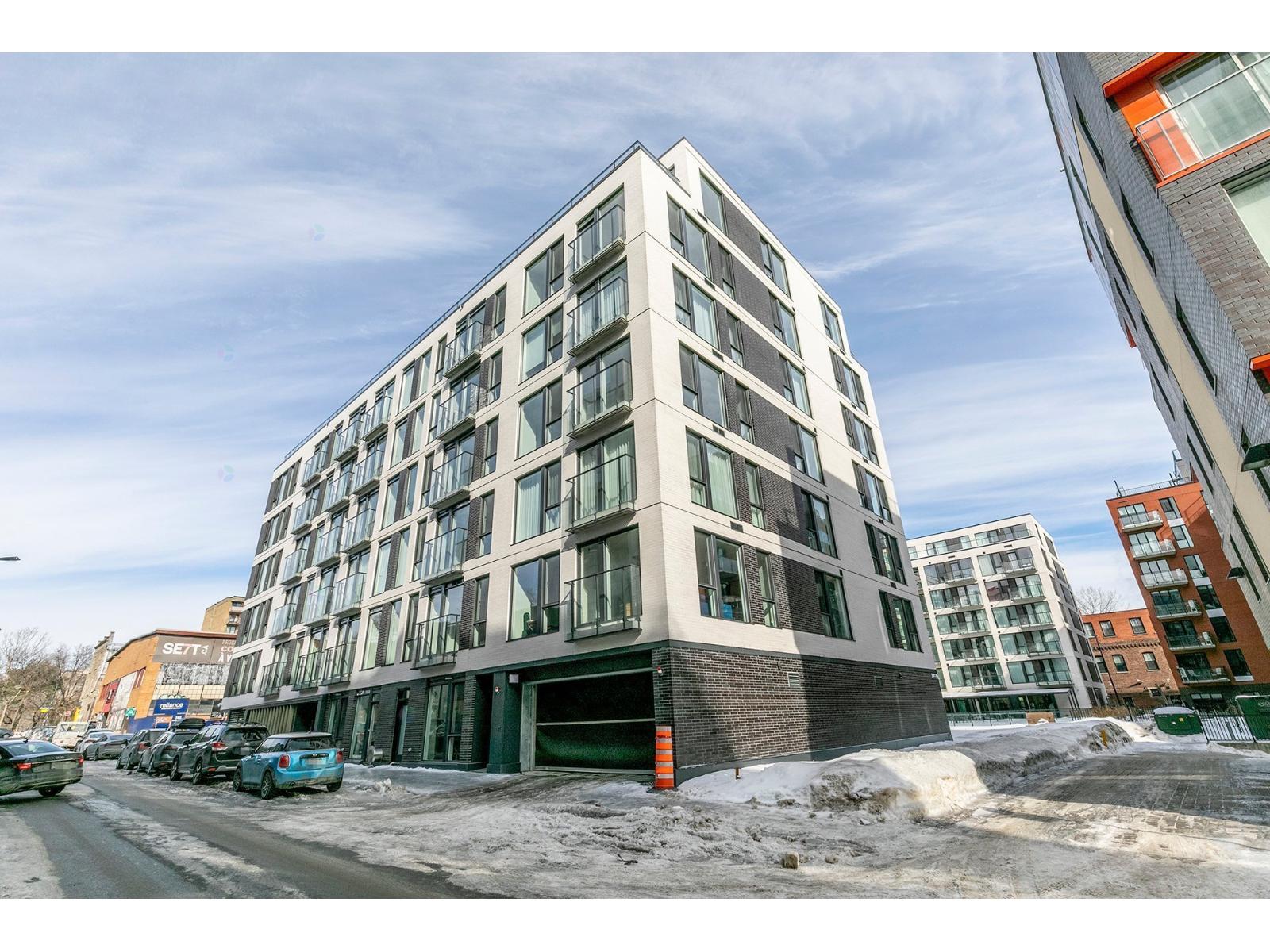385 Rue St-martin, #320 Property Photo 17