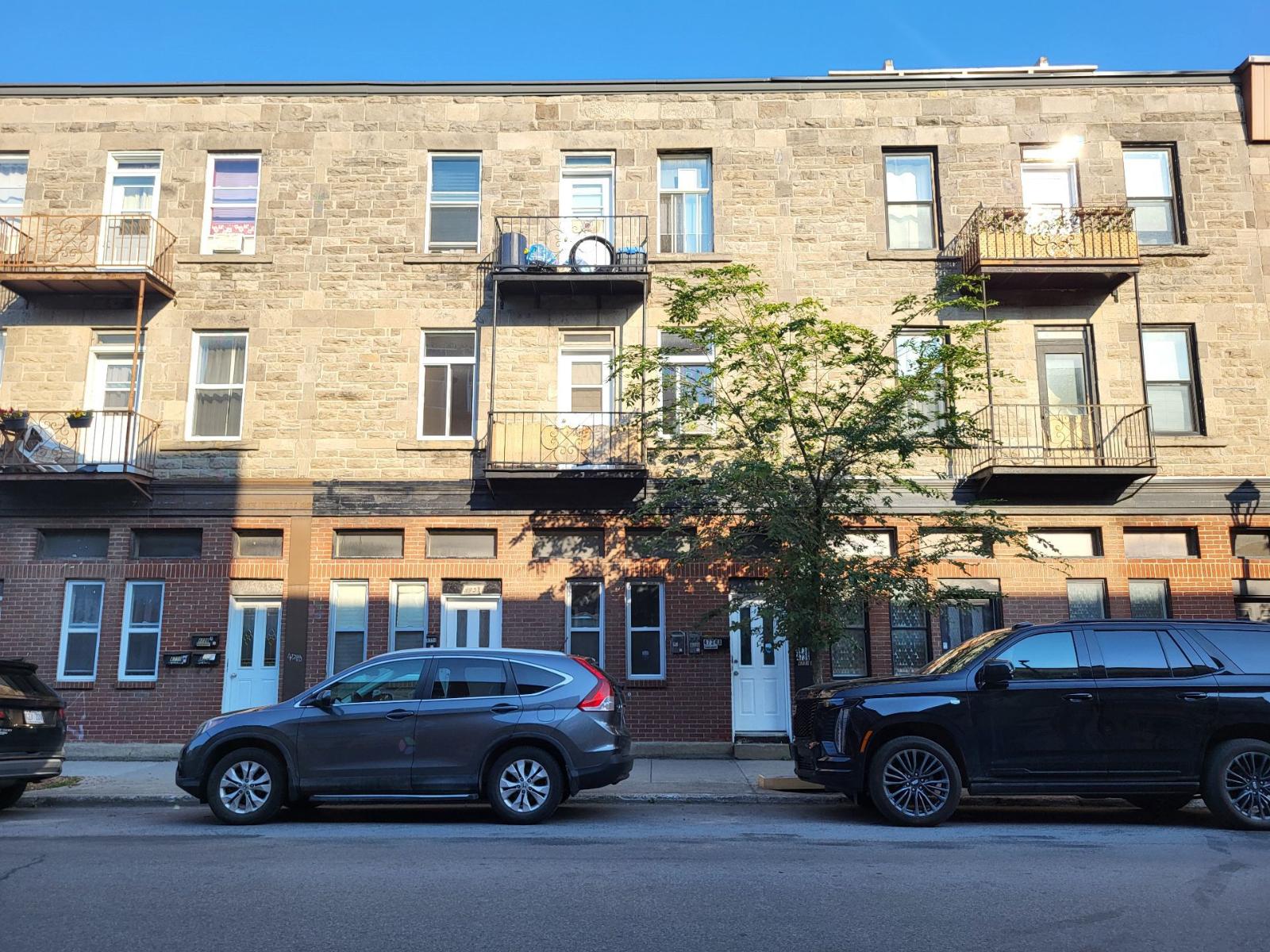 4734a Rue Notre-dame O. Property Photo 19