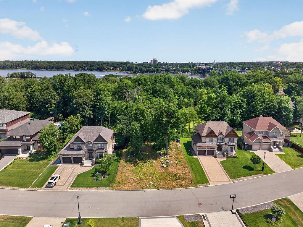 37 Rue Des Manoirs Property Photo 2