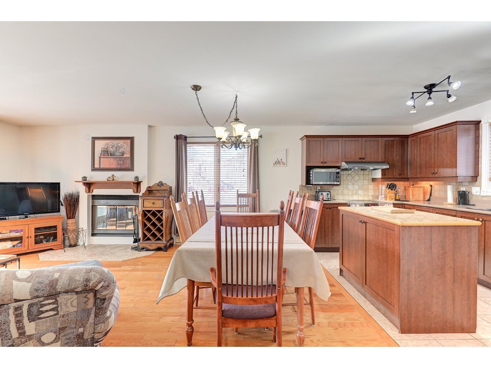 82 Rue Desjardins, 127 Property Photo 12