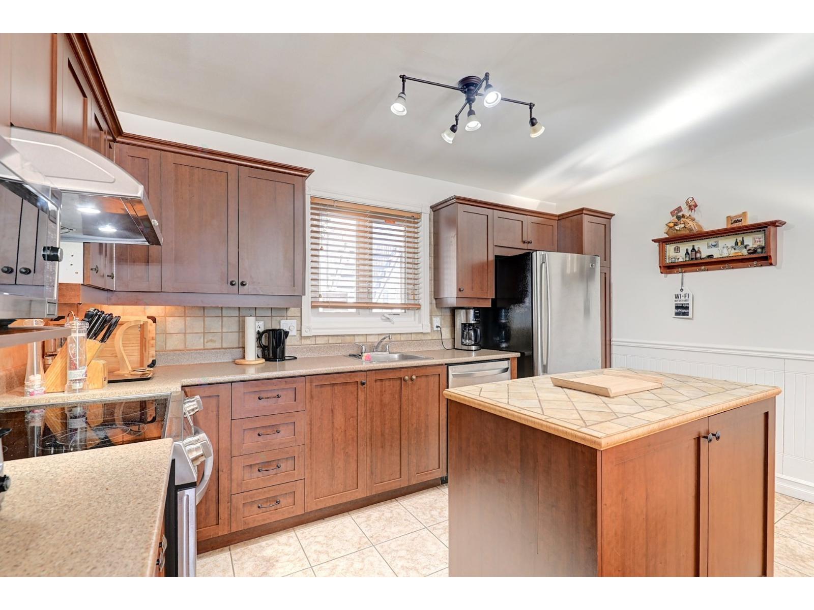 82 Rue Desjardins, 127 Property Photo 14