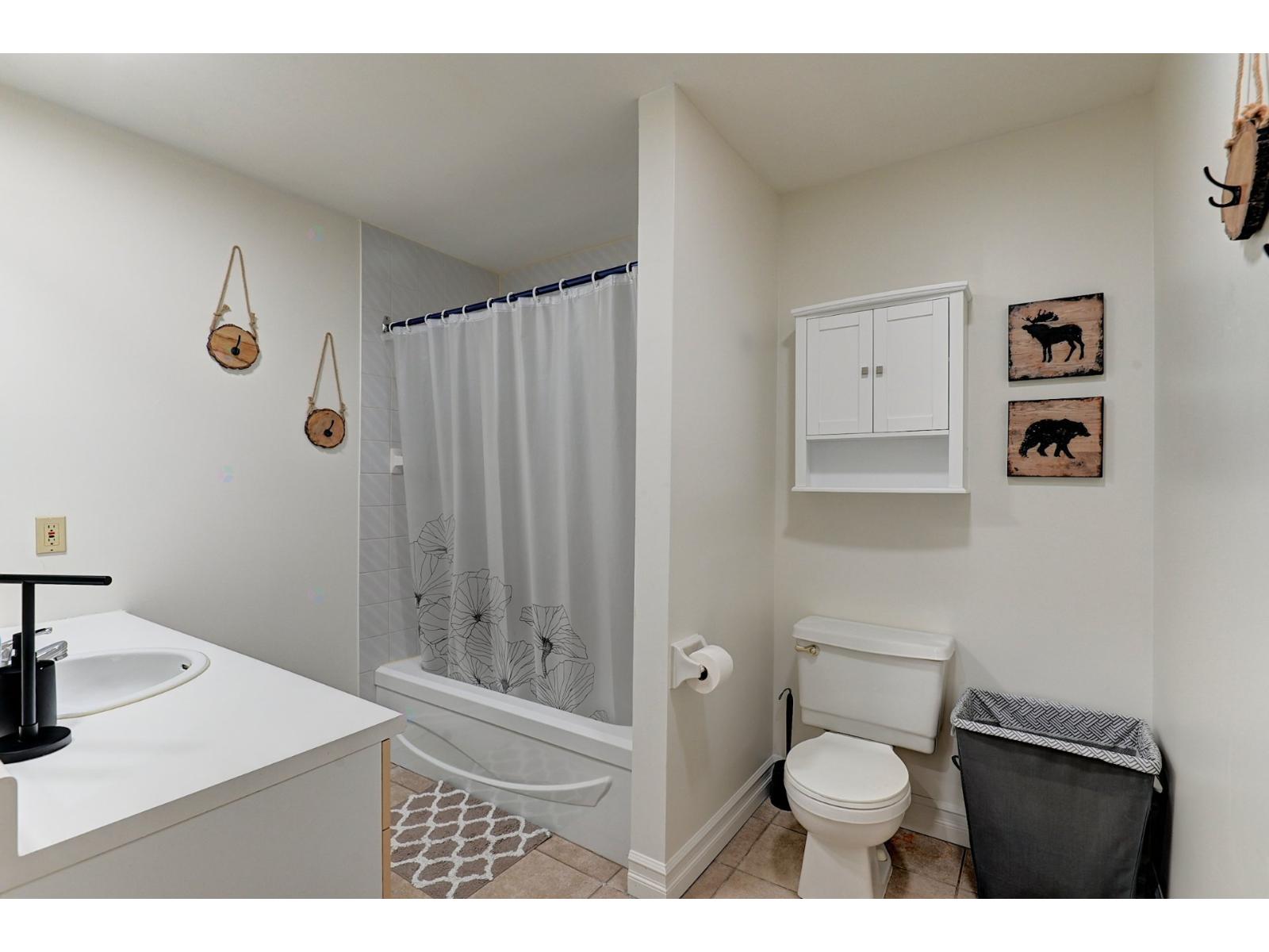 82 Rue Desjardins, 127 Property Photo 22