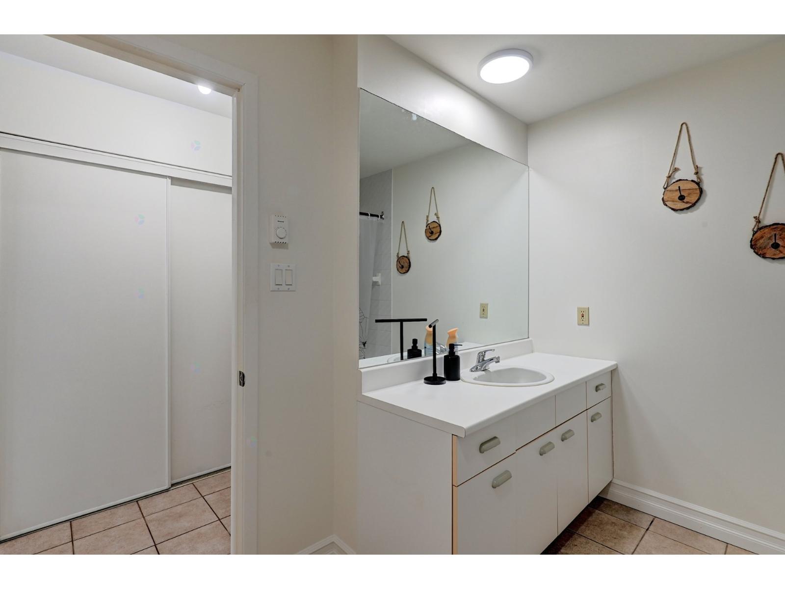 82 Rue Desjardins, 127 Property Photo 23