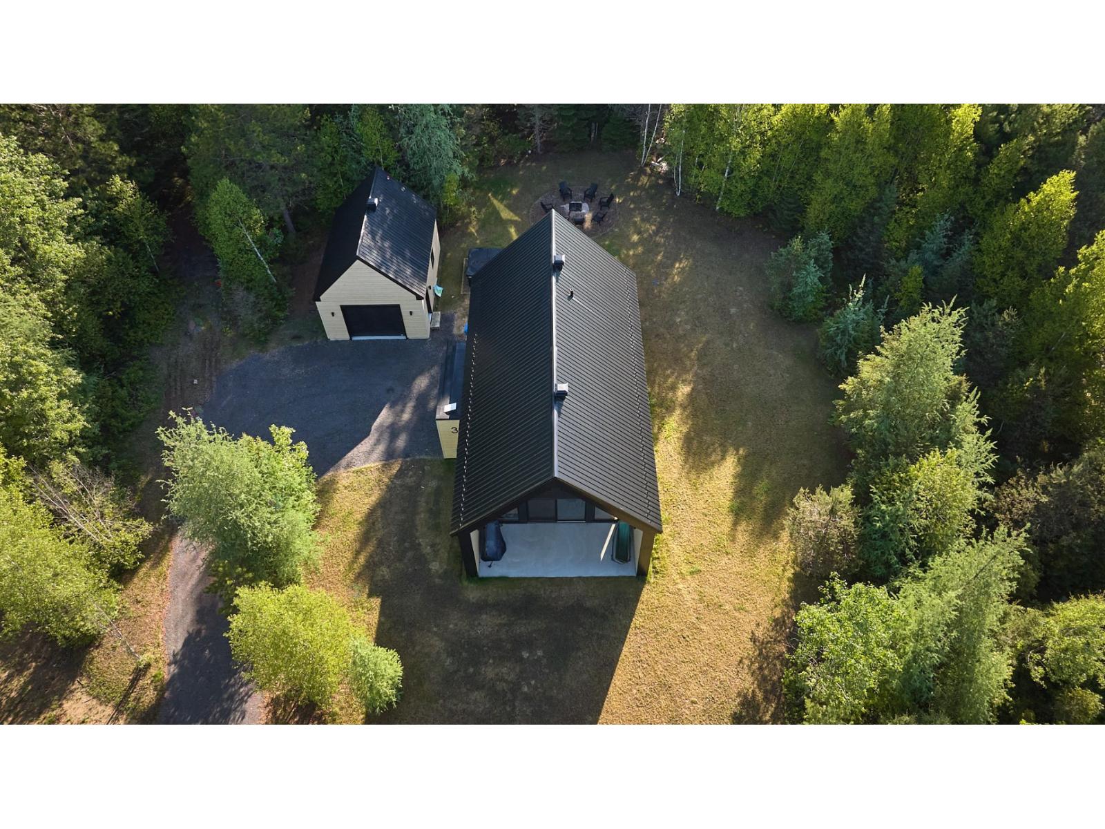 3 Ch. Du Ruisseau Property Photo 3