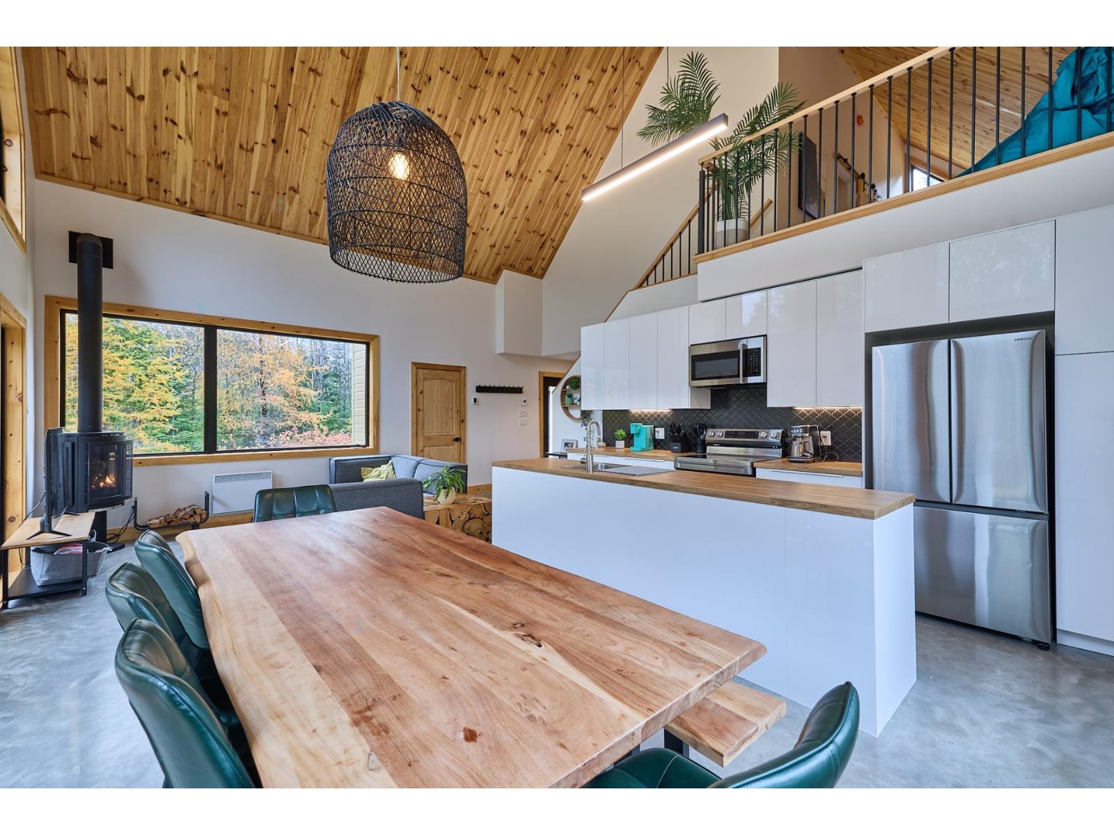 3 Ch. Du Ruisseau Property Photo 10