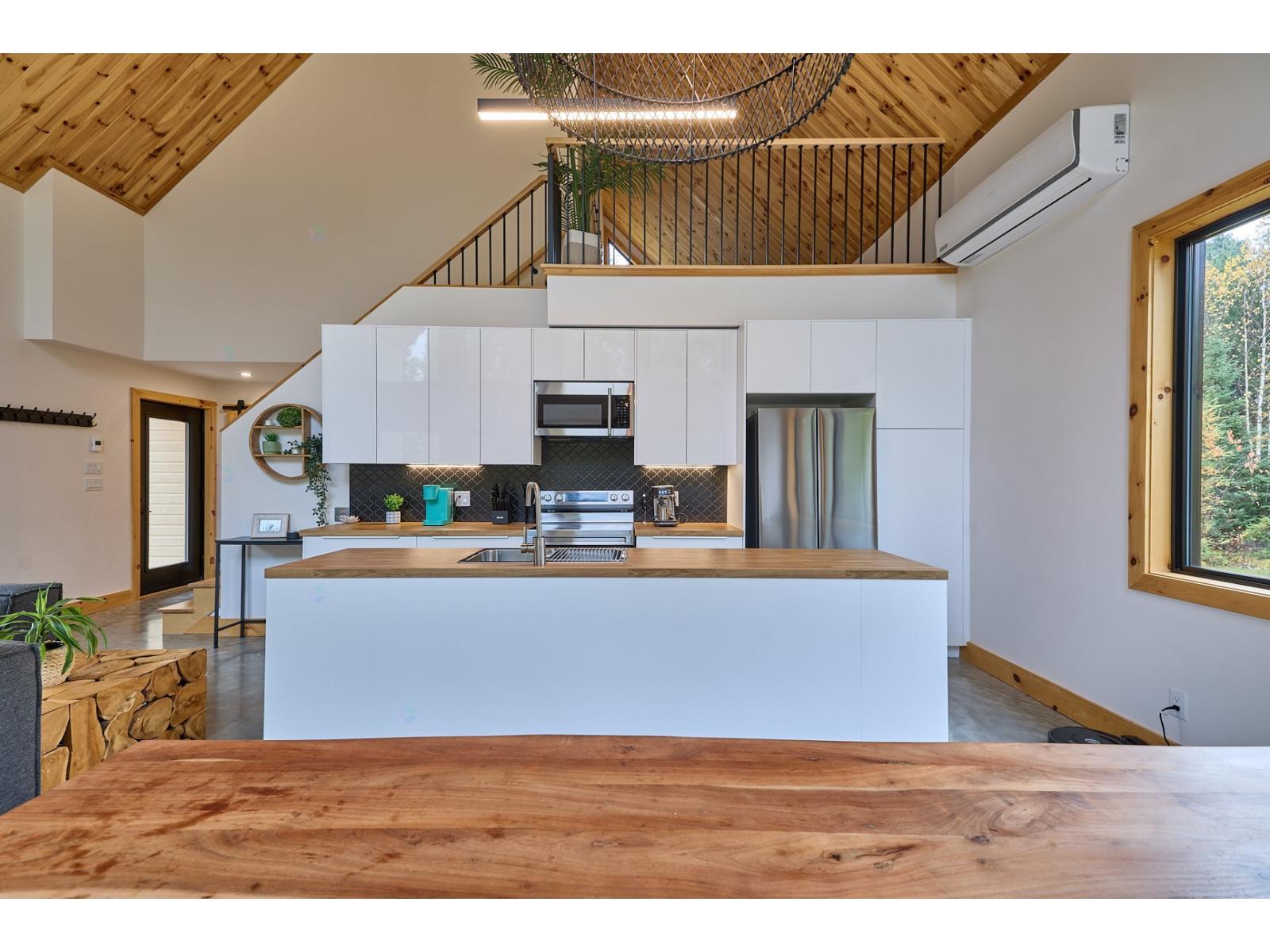 3 Ch. Du Ruisseau Property Photo 13