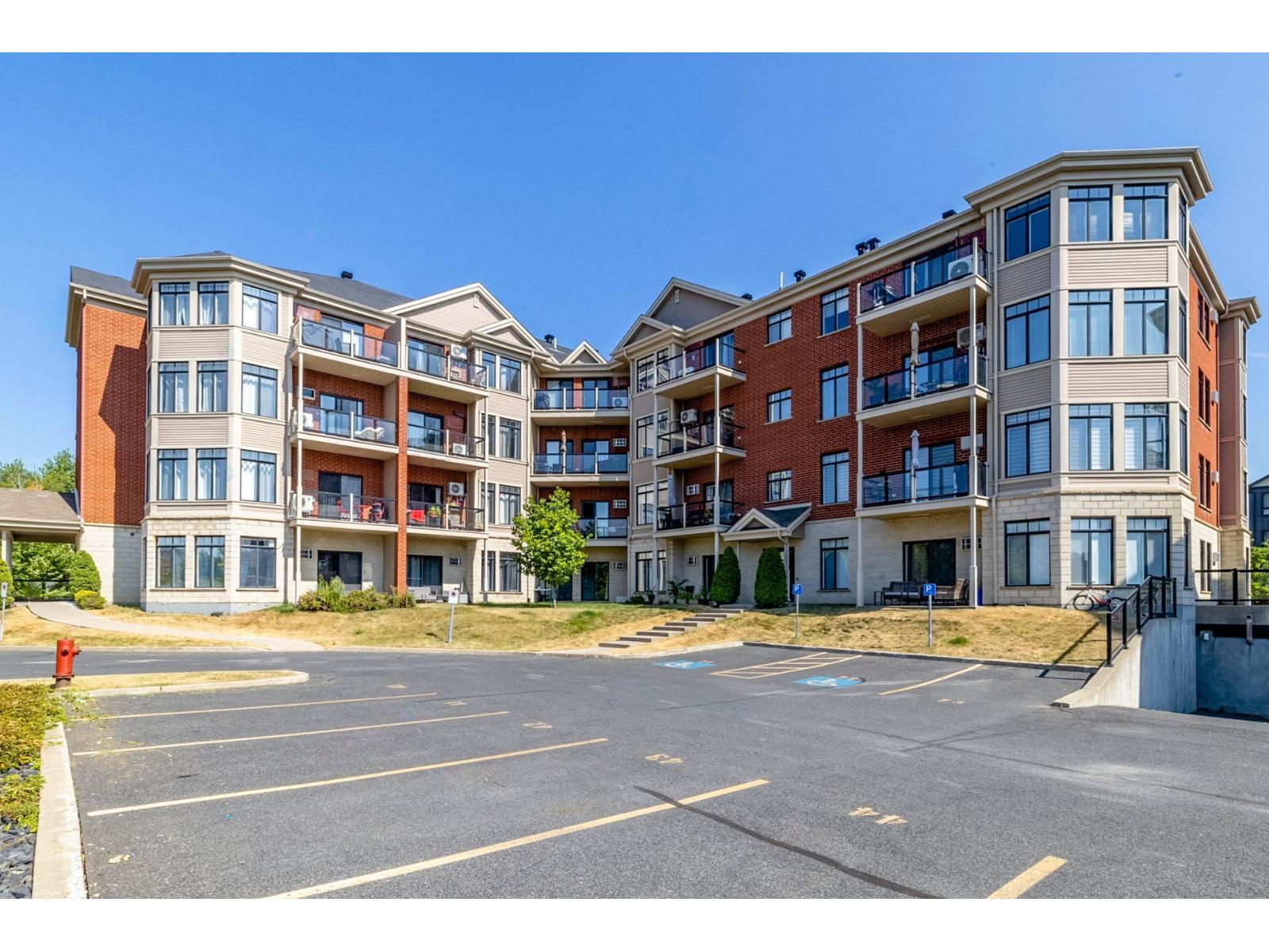 6290 Boul. Chevrier, #111 Property Photo 1