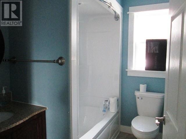 7 Thistle Street Property Photo 8